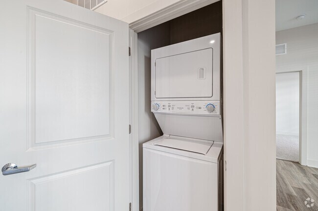 1BR, 1BA - 686SF - Laundry
