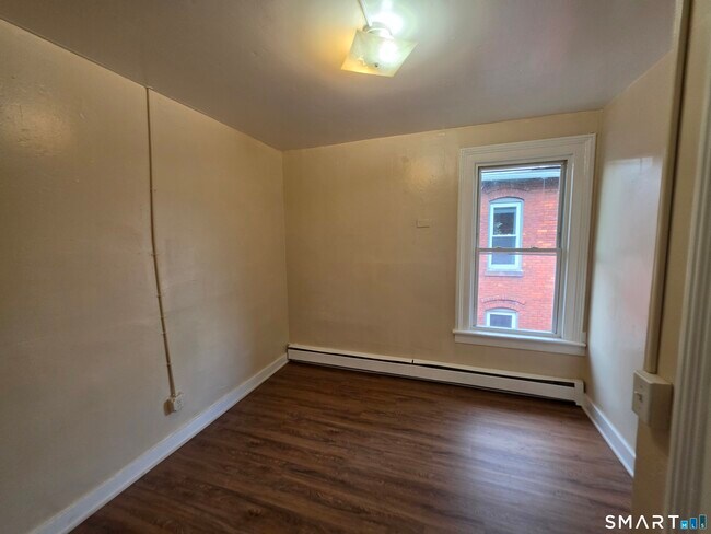 110 Babcock St Unit 3rd flr