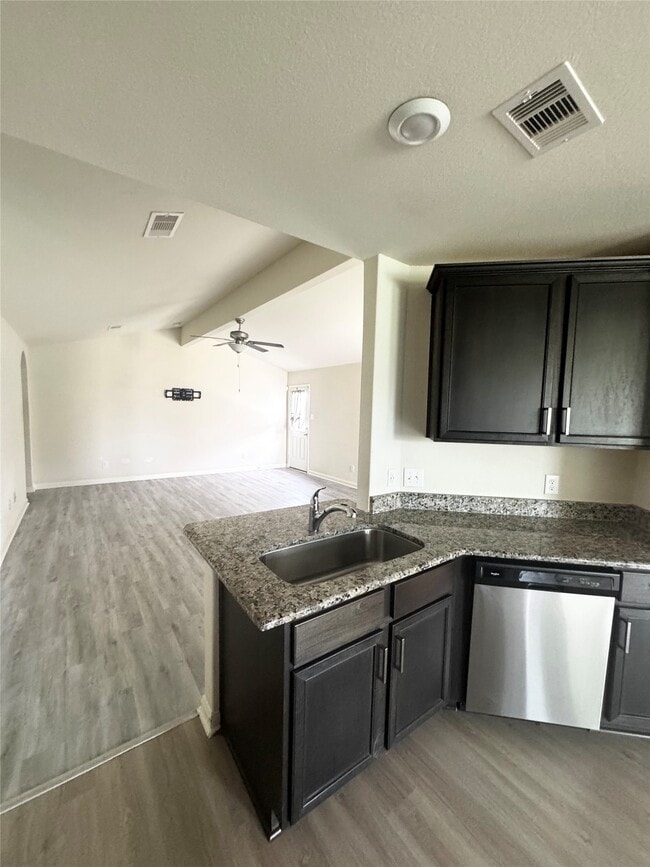 Photo - 329 Lone Mountain Dr