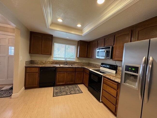 Photo - Beautiful 2 bedroom, 2 bath single level t...