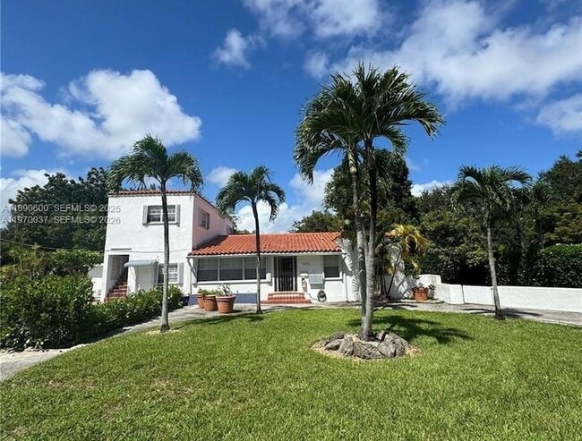 Building Photo - 1105 NE 119th St Unit A