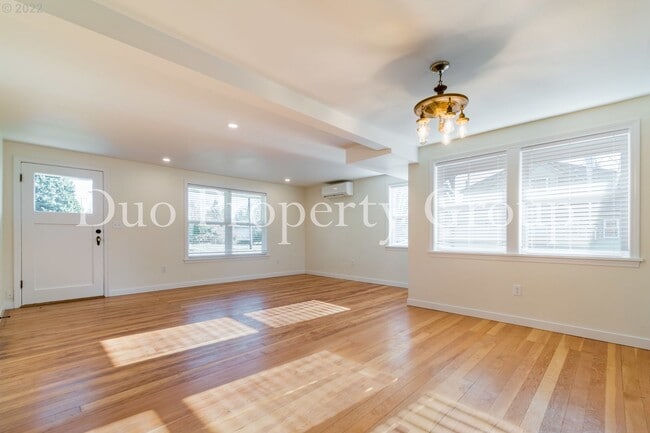 Photo - 8th Street Unidad 8th Street - House