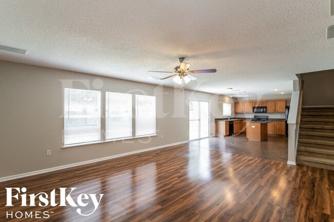 Photo - 1043 Sunray Ct