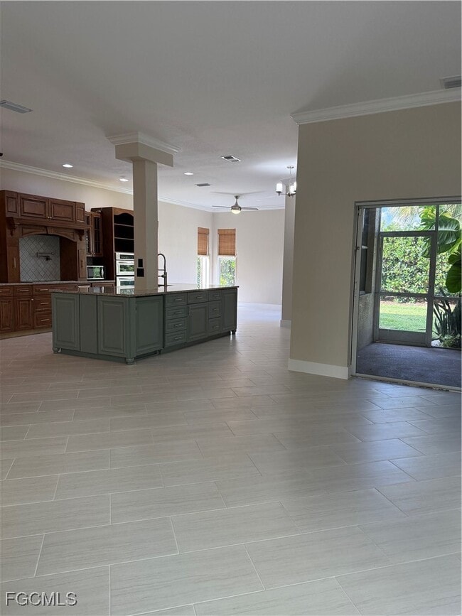 Photo - 8689 Spring Mountain Way