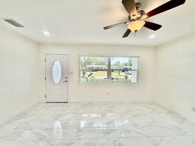 Photo - 2014 Pinehurst Dr