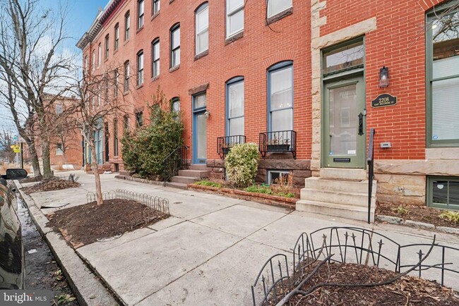 Building Photo - 2206 E Baltimore St