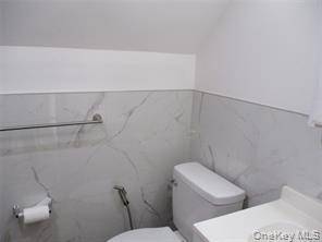 Photo - 256-07 87th Rd