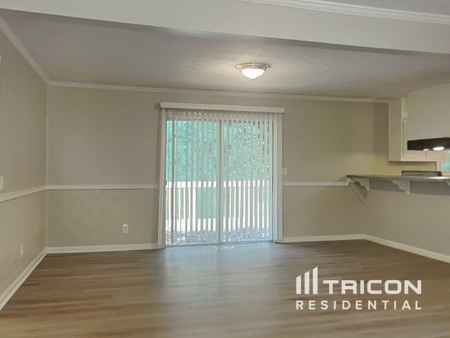 Photo - 5555 Richland Dr