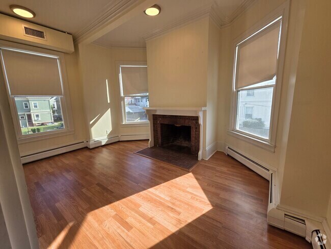 Building Photo - 193 Waterman St Unit A Rental