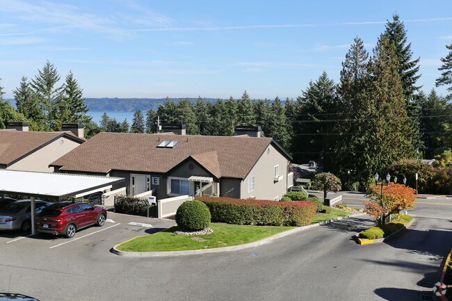 Harbor Village Apartments