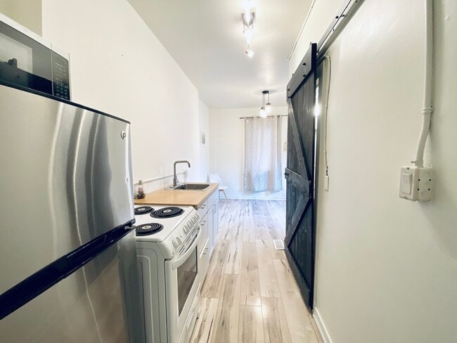 Photo - 210 Wilson St Unit D