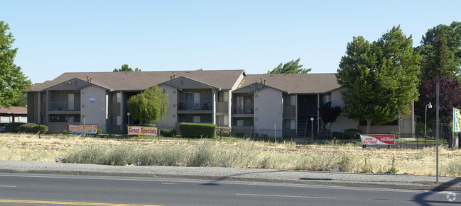 Building Photo - Mission Bay Apartments