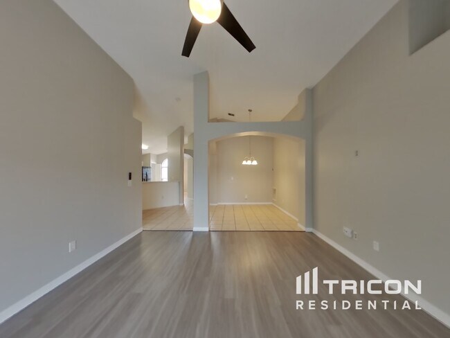 Photo - 5740 Rywood Dr House