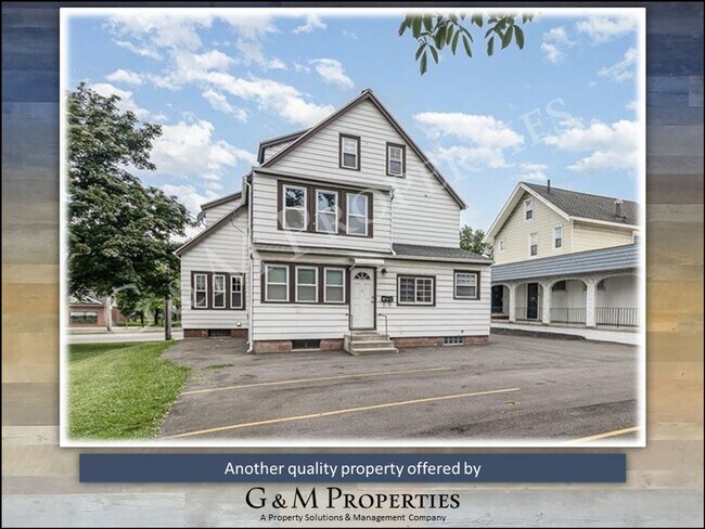 Photo - 1570 Mt Hope Ave Unit Apt. #1