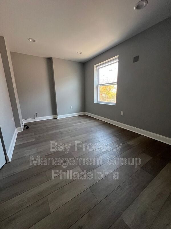 Photo - 5239 Jefferson St Unit 2