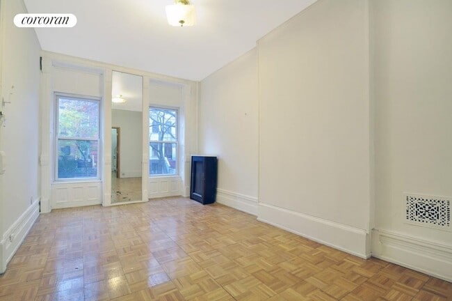 Photo - 373 Park Pl Apartment