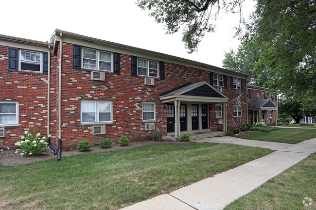 Concord Court Apartments