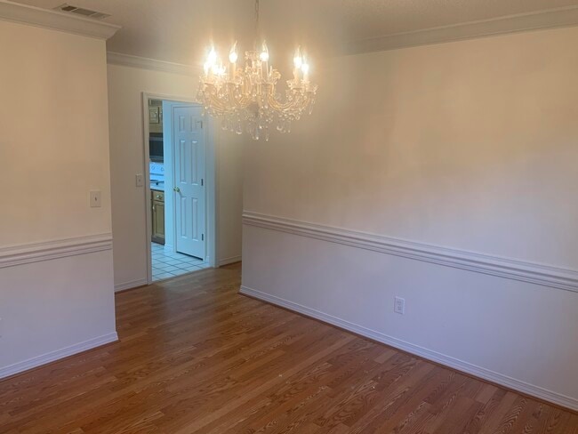 Photo - 343 Ruckel Dr