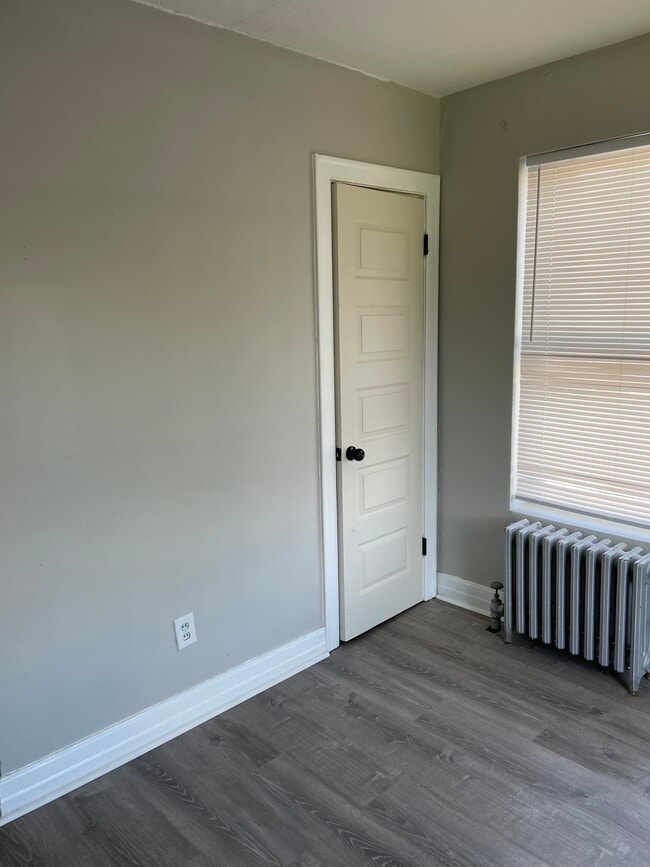 57 W 2nd St Unit 2