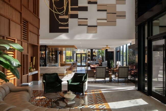 Photo - Oro Ballantyne