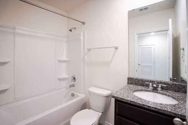 Photo - 2331 Gifford Dr