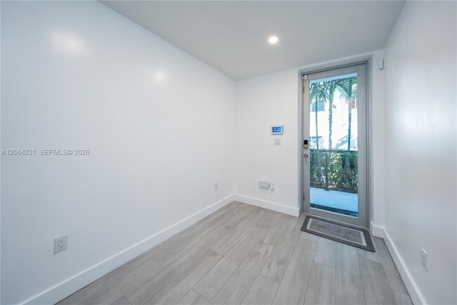 1153 101st St Unit 1153