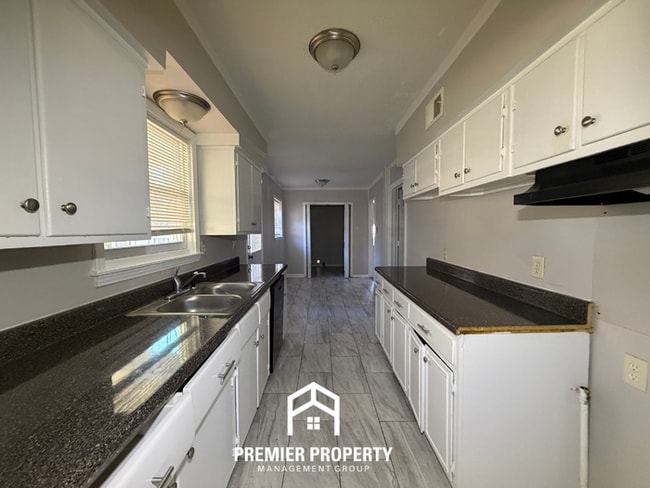 Photo - Spacious 3BR Memphis Home w/ Hardwood Floors, Open Kitchen & Fenced Yard