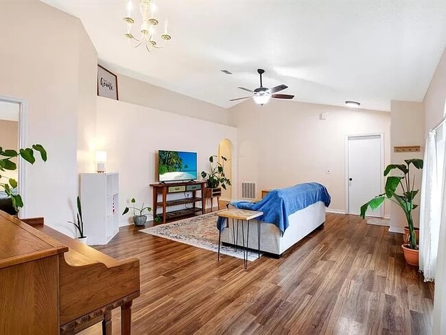 Building Photo - 10534 Opus Dr Rental
