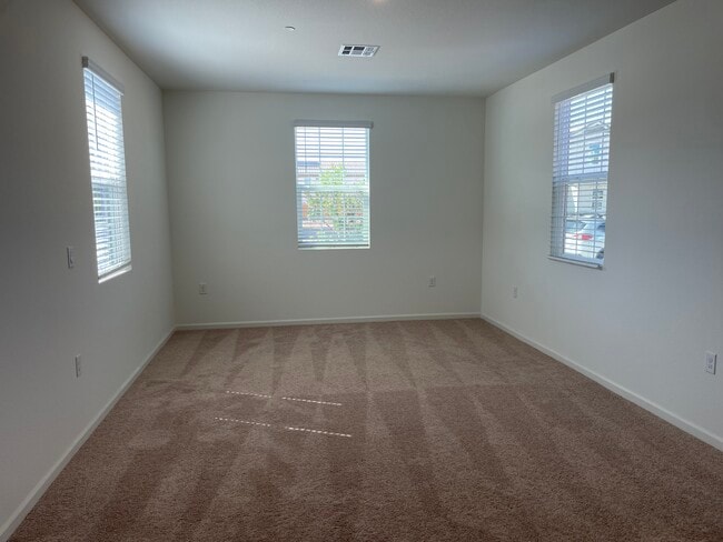 Photo - 464 Brachetto Ln