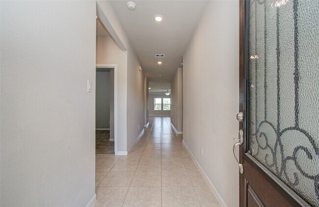 Photo - 2815 Dry Creek Dr