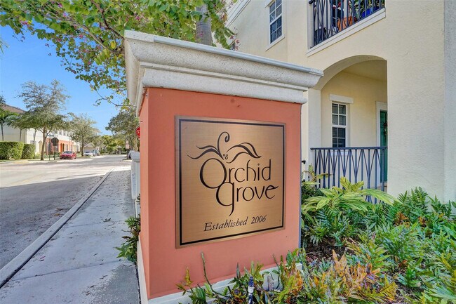 Photo - 617 SW 2nd Dr