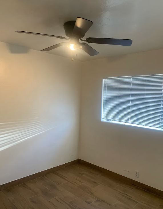 Photo - 4729 E 2nd St