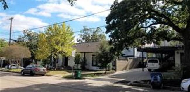 Photo - 103 E 34th St