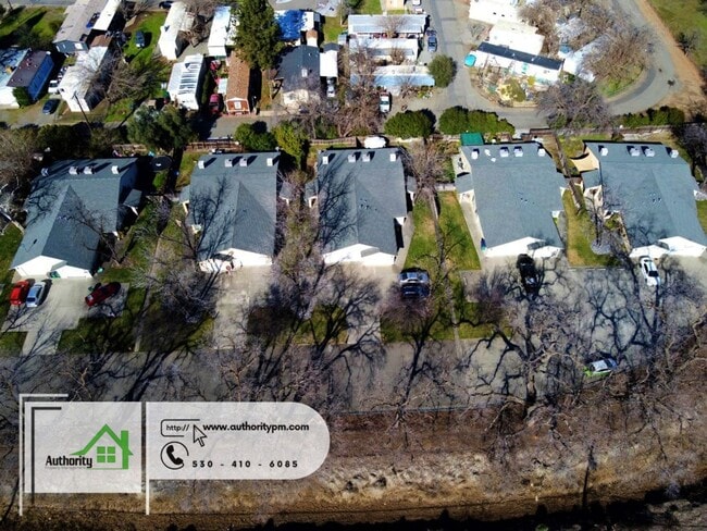 Photo - 3765 Main St