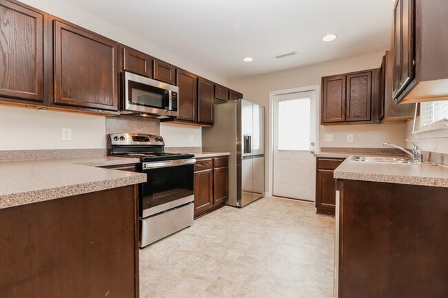 Photo - 154 Tyger St