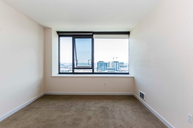 Photo - 250 King St Unit 1614