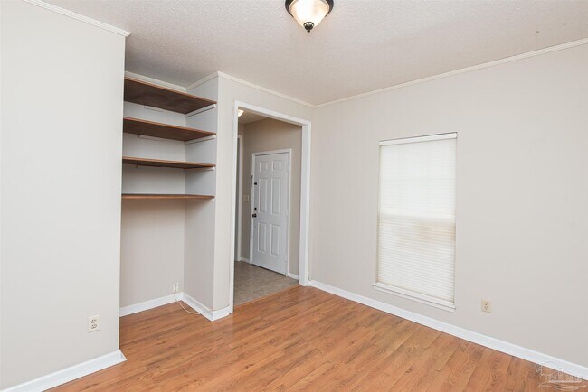 Photo - 1702 E Jackson St