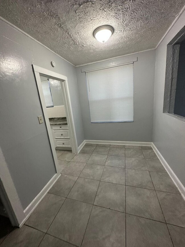 Photo - 1923-1925 Ella St Unit 1923 Ella St