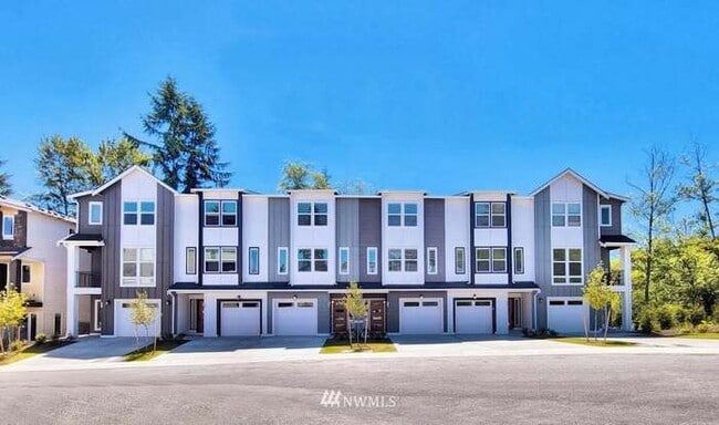 Building Photo - 13717 Admiralty Way Rental