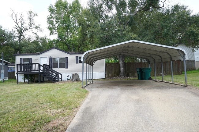 Building Photo - 9533 Cypress Dr