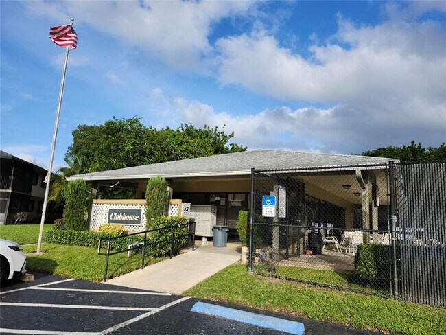 Photo - 545 Trace Cir Unit 105