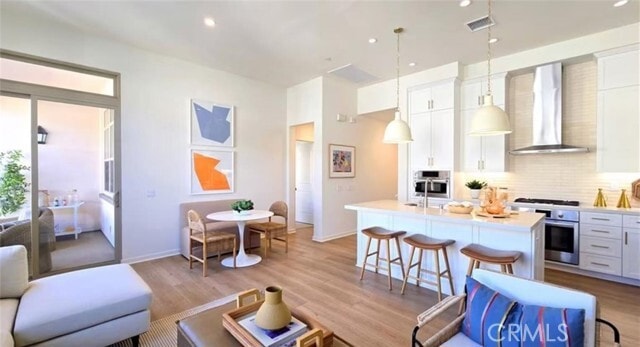 Building Photo - 126 Sunnyside