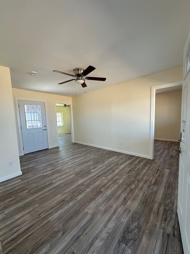 Photo - PRIVACY! PRIVACY! Cute newly remodeled 2 b...