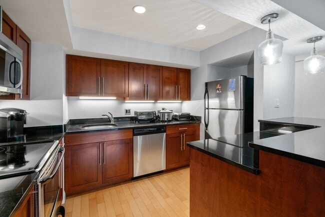 Photo - 1600 Beacon St Unit 807