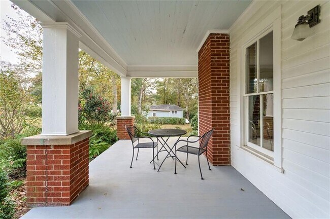 Photo - 1987 Knight Ct SE