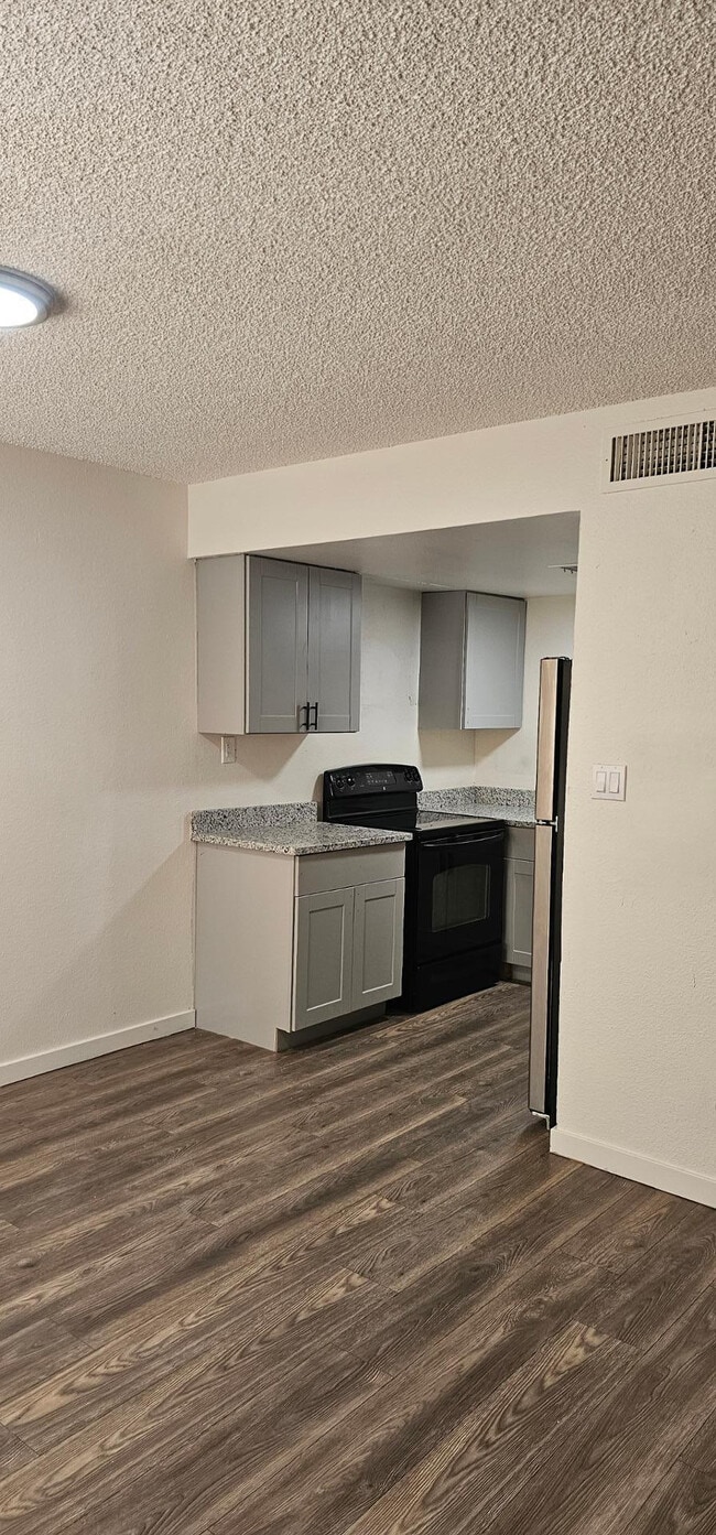 Photo - 2658 N 43rd Ave