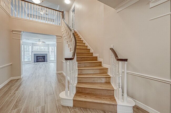 Photo - 18 Turtle Creek Manor