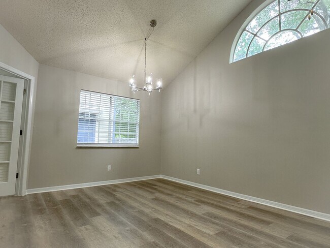 Photo - HIDDEN VILLAGE • 2 bd • 2 ba • 792 ft² HEATHROW AREA) Unidad 963 HC 203