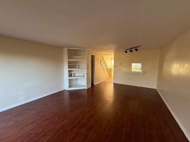 552 Shennecossett Rd