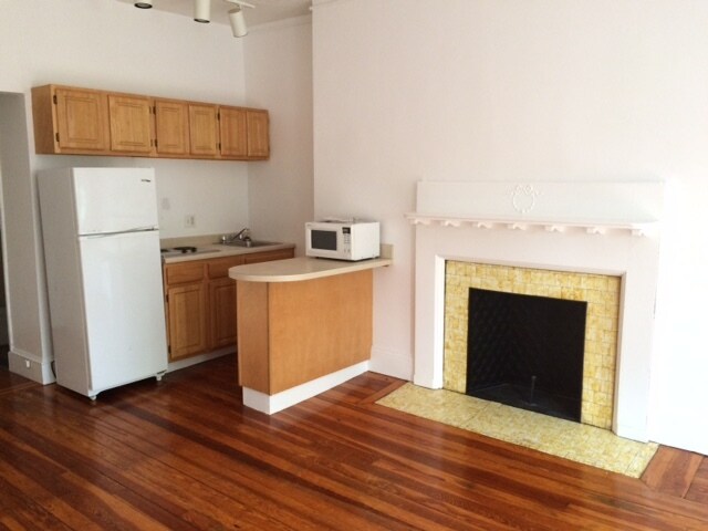 Building Photo - 56 Hawes St Unit 8